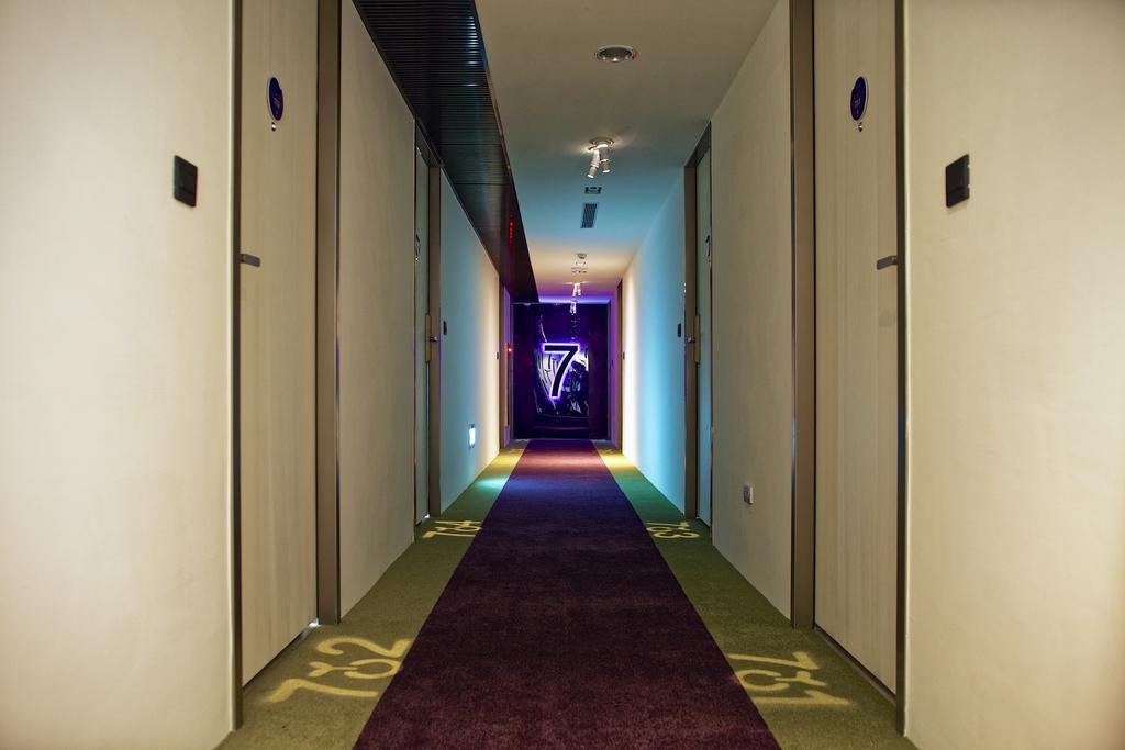 Hotel 7 Taichung Extérieur photo