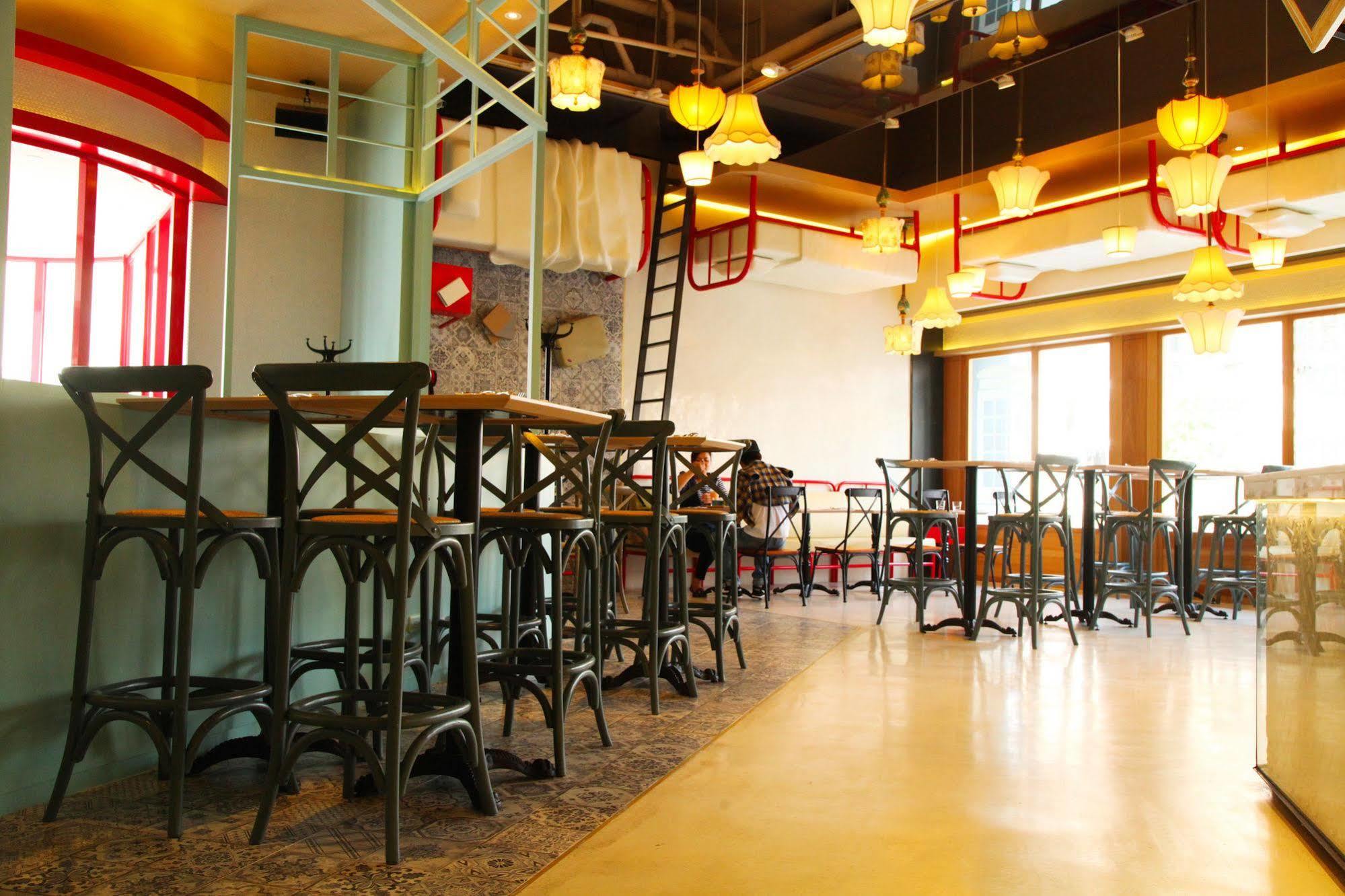 Hotel 7 Taichung Extérieur photo
